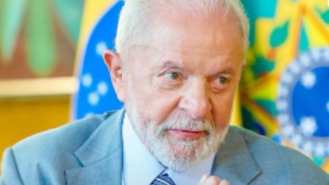 Durante a reunião ministerial realizada nesta segunda-feira (18), o presidente Lula afirmou que as medidas do governo até agora são apenas o início - Imagem: Reprodução/Instagram @lulaoficial