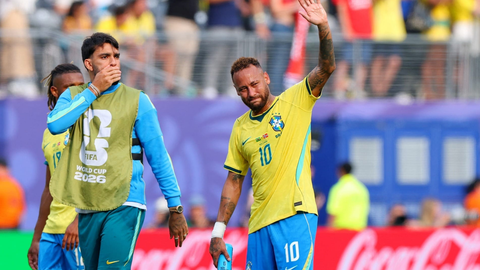 A queda brasileira se soma às despedidas de outros grandes nomes do futebol mundial nesta edição - Imagem: Reprodução