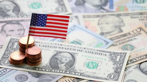 Republicanos e democratas enfrentam um aumento constante da dívida pública, que saltou de 36% para quase 120% do PIB nos últimos 60 anos - Imagem: Reprodução | Freepik