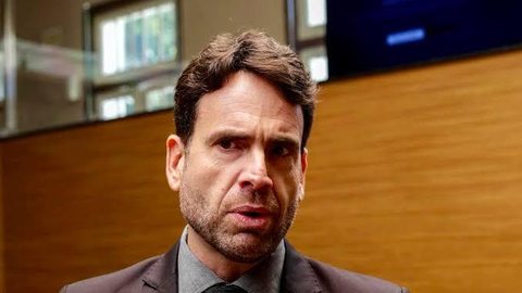 Declaração de Eduardo Moura durante debate em podcast repercutiu nas redes sociais e motivou pedido público de investigação feito por Jones Manoel. - Imagem:  Crysli Viana / DP