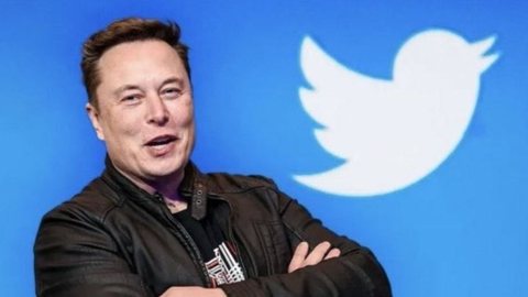 Elon Musk debochou de ex-funcionário deficiente - Imagem: reprodução Twitter