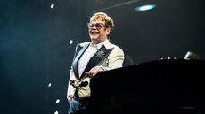 Elton John durante show em Estocolmo, na Suécia - Imagem: reprodução/Facebook