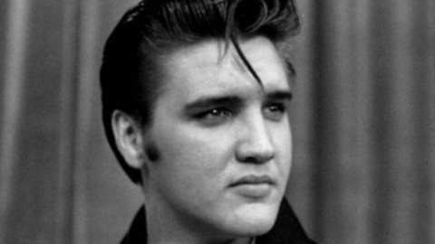 Elvis Presley, mundialmente conhecido como o Rei do Rock - Imagem: reprodução/Facebook