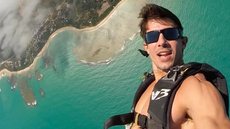 Empresário de 49 anos morre durante salto de paraquedas em SP - Imagem: reprodução Instagram