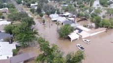 Temporal que atingiu o Texas levou autoridades a declarar estado de emergência - Imagem: Eric Vryn / AFP