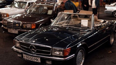 Encontro de carros antigos em São Paulo. - Imagem: reprodução I Pexels