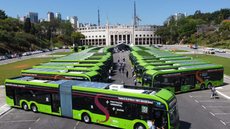 Enel assegura confiabilidade no sistema para sustentar ônibus elétricos em SP - Imagem: Reprodução / X / @Arthurblackbus