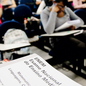 Com a nova política, estudantes poderão fazer a prova na própria escola onde estudam - Imagem: Reprodução
