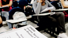 Com a nova política, estudantes poderão fazer a prova na própria escola onde estudam - Imagem: Reprodução