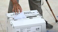 Com a escalada da violência e crise energética, o Equador se prepara para um pleito eleitoral decisivo neste domingo - Imagem: Reprodução | X (Twitter) - @AFPnews