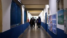 Especialistas alertam para a urgência de políticas públicas que priorizem a saúde mental dos jovens nas instituições de ensino - Imagem: Reprodução/Tânia Rêgo/Agência Brasil