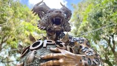 Enquanto um dragão representa poder, a Mãe Brasil simboliza cuidado, refletindo a dualidade na preservação da Amazônia - Imagem: Reprodução/Instagram/Projeto Oficina de Artes Virtual