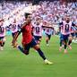 Ferrán Torres comemora o gol que deu à Espanha a vitória sobre a Argentina na prorrogação e confirmou o bicampeonato mundial da seleção espanhola na Copa do Mundo de 2026 - Imagem: Reprodução