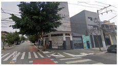 Um estrangeiro foi detido após filmar uma menina de apenas 6 anos sem autorização - Imagem: Reprodução/Google Maps