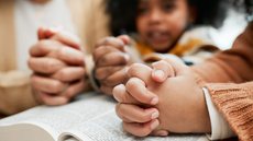 Está na hora de viver o Evangelho de Cristo - Imagem: Reprodução | Freepik