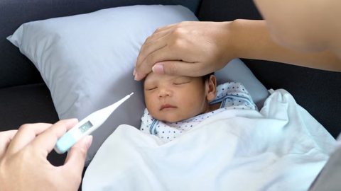 Bebês com menos de 6 meses são os mais vulneráveis à coqueluche - Imagem: Reprodução / Freepik