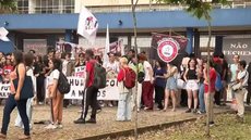 Estudantes se mobilizam contra o fechamento de escola no centro de São Paulo - Imagem: Reprodução / Globoplay