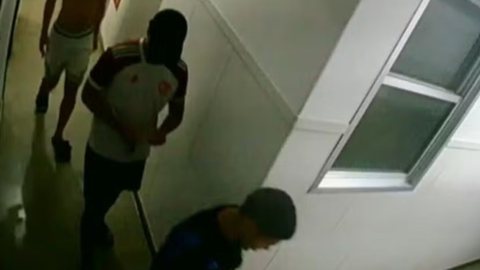 Além do menor, outros quatro jovens maiores de idade são réus pelo crime de estupro coletivo. - Imagem: Reprodução/Câmera de Segurança.