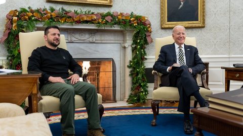 Presidentes Volodymyr Zelensky, da Ucrânia, e Joe Biden, dos EUA - Imagem: Reprodução / X / @WhiteHouse