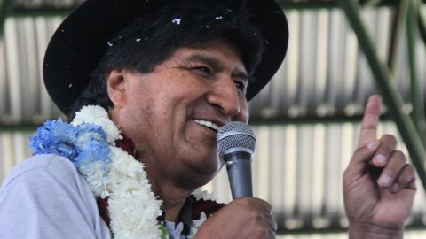 Evo Morales, ex-presidente boliviano, é acusado por estupro de adolescente - Imagem: Reprodução / Instagram / @evomoralesayma