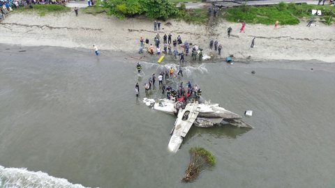 Destroços da aeronave - Imagem: Reprodução / Arquivo pessoal / Francisco Trevisan