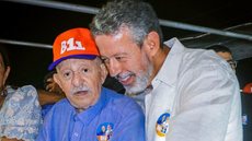 Benedito de Lira e seu filho, Arthur Lira, atual presidente da Câmara dos Deputados - Imagem: Reprodução / Instagram / @oficialarthurlira