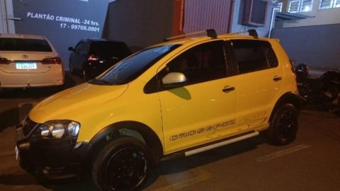Carro usado pelos bandidos foi visto por vigilante noturno;suspeito foi detido a mais de 100 quilômetros do local do crime - Imagem: reprodução Polícia Civil de Jales