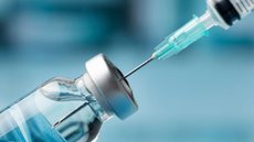 Sem doses suficientes, unidades de saúde recorrem a alternativas emergenciais - Imagem: Reprodução / Freepik