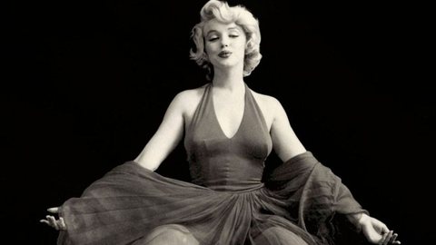 Elenco revela que fantasma de Marilyn Monroe esteve presente nas gravações de 'Blonde' - Imagem: reprodução Instagram @marilynmonroe