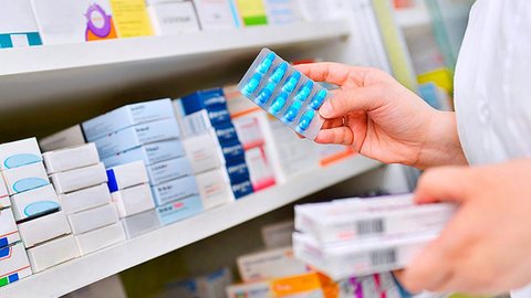 A regulação econômica busca equilibrar o acesso aos medicamentos e a sustentabilidade do setor farmacêutico no Brasil - Imagem: Reprodução