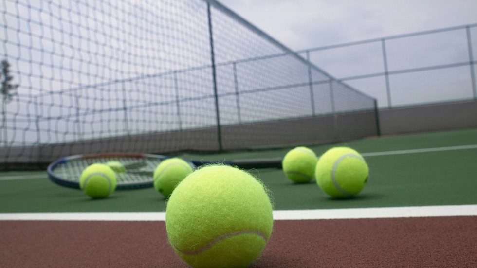Lenda do tênis mundial anuncia aposentadoria; entenda o motivo comovente - Imagem: Freepik