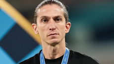 Filipe Luís está próximo de ser anunciado pelo Monaco e deve iniciar sua primeira experiência como treinador no futebol europeu - Imagem: Reprodução