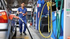 População pode denunciar irregularidades em postos de combustíveis para garantir seus direitos como consumidores - Imagem: Reprodução/Rovena Rosa/Agência Brasil