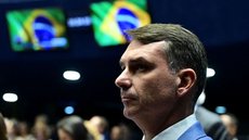 Flávio Bolsonaro teve pedido rejeitado pelo Tribunal de Contas da União, que manteve acompanhamento sobre empréstimo bilionário aos Correios. - Imagem: Divulgação / Flickr
