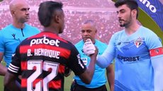 Hernán Crespo assume o São Paulo em momento delicado, sem Luciano suspenso para o confronto - Imagem: Reprodução / TV Globo