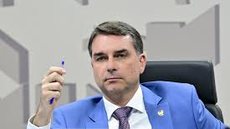 Flávio Bolsonaro acionou o STF para pedir o afastamento de Alexandre de Moraes de análise relacionada ao caso "Dark Horse". - Imagem: Geraldo Magela /Agência Senado