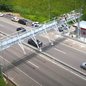 Sistema Free Flow começa a operar nas rodovias Anchieta e Imigrantes em 1º de agosto, eliminando cabines de pedágio e cobrando automaticamente pelo trecho percorrido. - Imagem: Reprodução / CCR