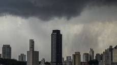 Tempo instável marca o início da semana em São Paulo - Imagem: Adriano Vizoni