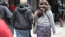 O CGE informa que o ar frio e seco continuará, resultando em madrugadas frias e possibilidade de névoa úmida na terça-feira - Imagem: Reprodução / Paulo Pinto / Agência Brasil