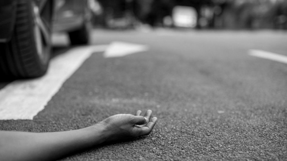 Após estupro, adolescentes são deixadas desmaiadas no meio da rua - Imagem: reprodução Freepik