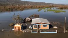A ONU e o PAM estão mobilizando assistência alimentar para milhões de pessoas impactadas, com foco em áreas isoladas e necessidades urgentes - Imagem: Reprodução/O Globo