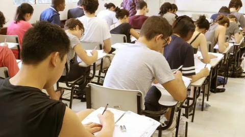 Estudantes devem ficar atentos ao prazo final para benefícios na Fuvest 2026 - Imagem: Marcos Santos/USP Imagens