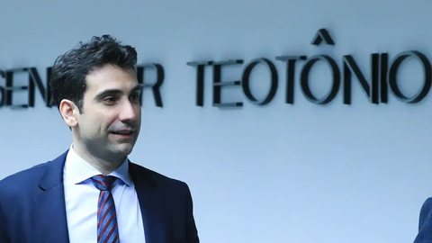 Banco Central aumenta a taxa SELIC em resposta a preocupações com gastos públicos e inflação - Imagem: Reprodução / Lula Marques / Agência Brasil