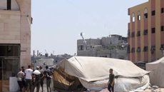 Organizações de ajuda relatam obstáculos na entrega de materiais essenciais em Gaza, apesar de promessas de Israel - Imagem: Reprodução / X / @AJEnglish