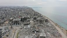 A proposta inclui a libertação de 10 reféns israelenses e um acordo mais amplo para encerrar o conflito em Gaza - Imagem: Reprodução / X / @AndreJanonesMG