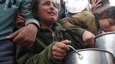 Bloqueio de ajuda humanitária por Israel já dura 16 dias, agravando a crise e colocando crianças em risco - Imagem: Reprodução / X / @islamicfreedom