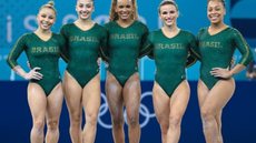 Equipe feminina de ginástica artística do Brasil, composta por Lorrane Oliveira, Flávia Saraiva, Rebeca Andrade, Júlia Soares e Jade Barbosa - Imagem: Reprodução / Ricardo Bufolin / CBG / Instagram @cbginastica