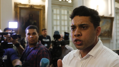 Gabriel Monteiro durante pronunciamento em vídeo nas redes sociais; ex-vereador afirma que acusadora se retratou judicialmente - Imagem: Reprodução