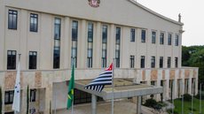 O decreto define as datas de feriados e orientações sobre a compensação das horas não trabalhadas pelos servidores - Imagem: Divulgação / Governo de SP