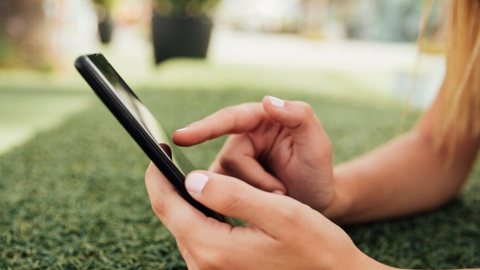 Governo australiano planeja proibir o uso de redes sociais para menores de 16 anos - Imagem: Reprodução / Freepik